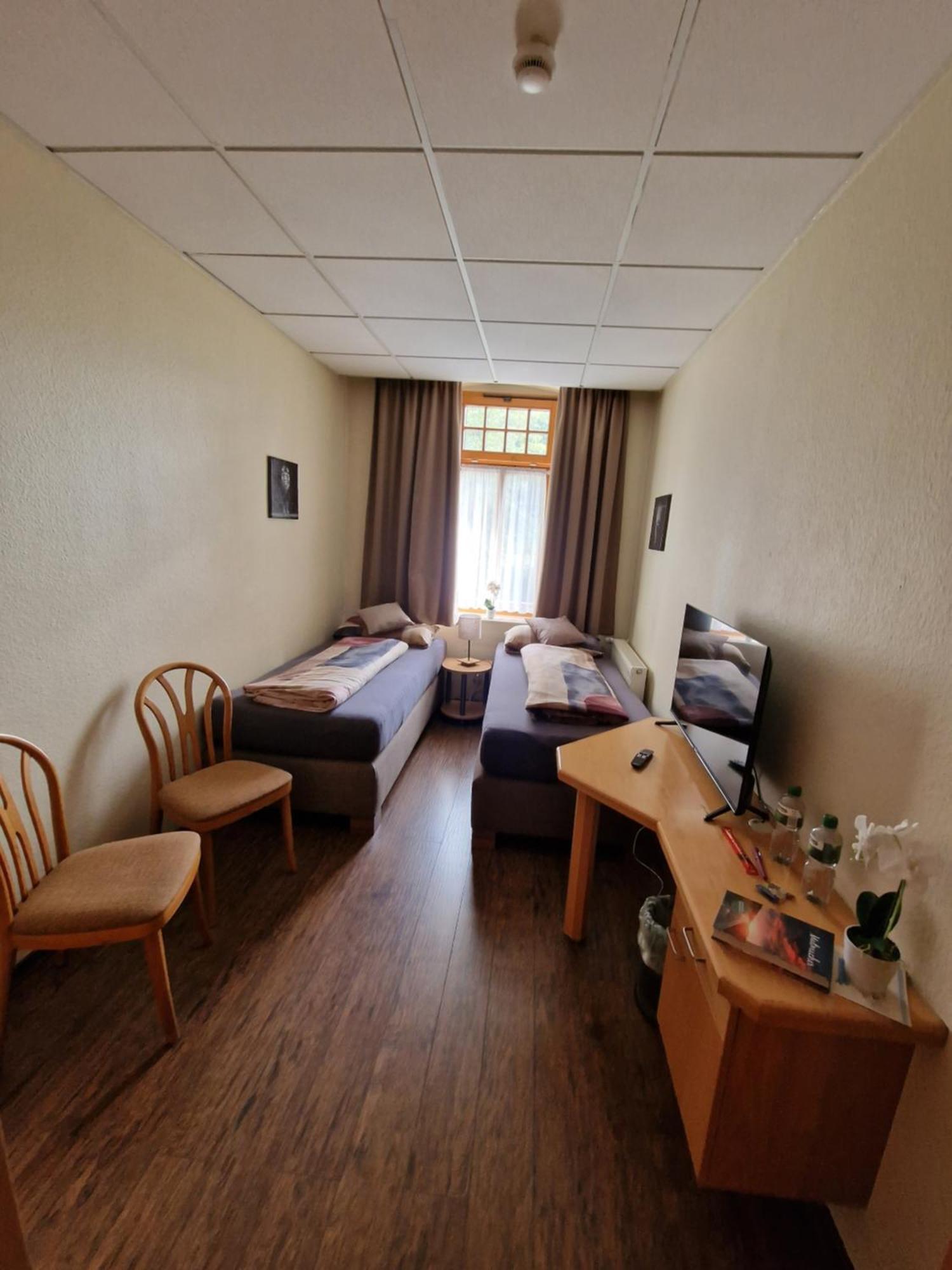 Gasthaus Pension Doerenkrug - Restaurant Augustdorf Dış mekan fotoğraf